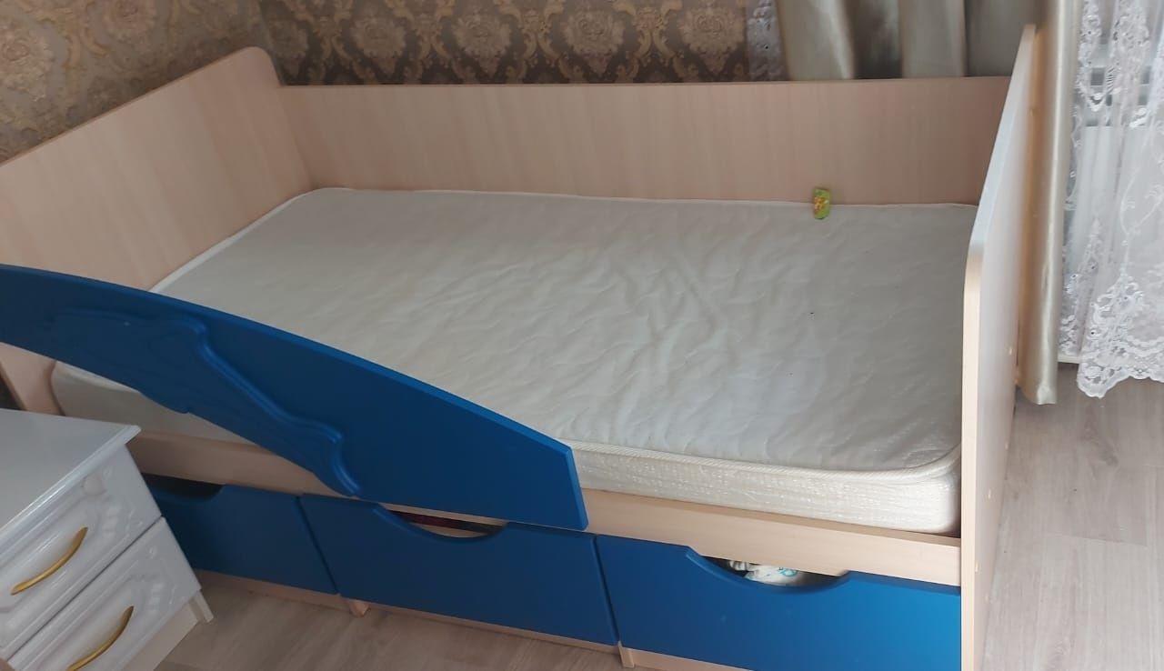 Продам детскую кроватку