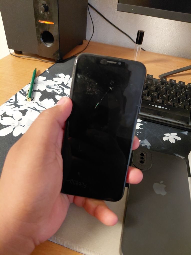 Продам айфон xs 64gb