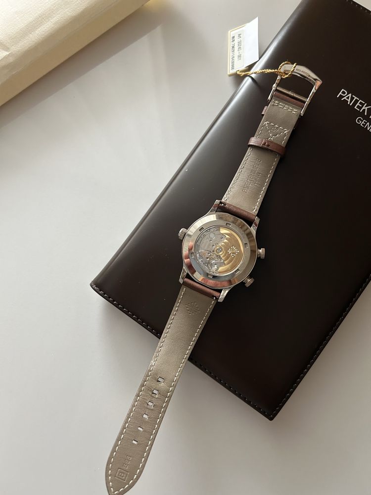 Мужские часы Patek Philippe 5524G-Calatrava Pilot Travel Time
