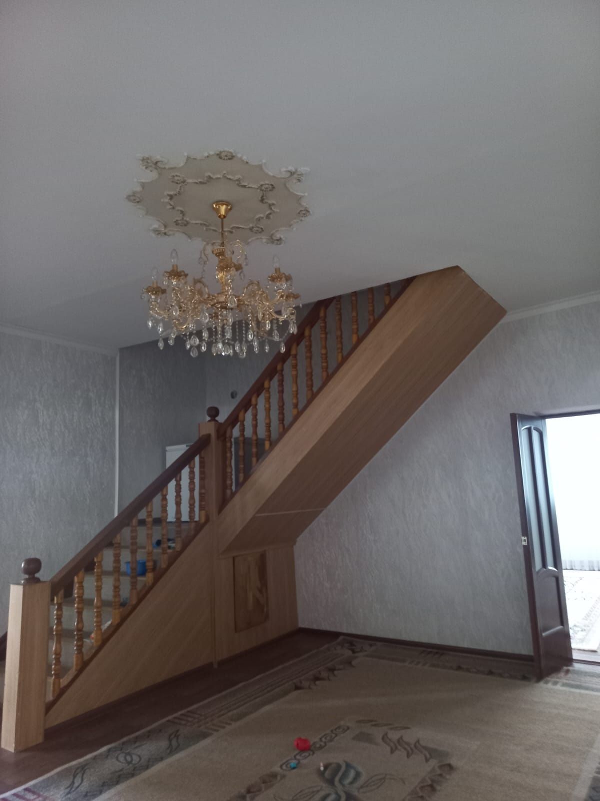 Үй сатылады. 25.4 сот. 300м2