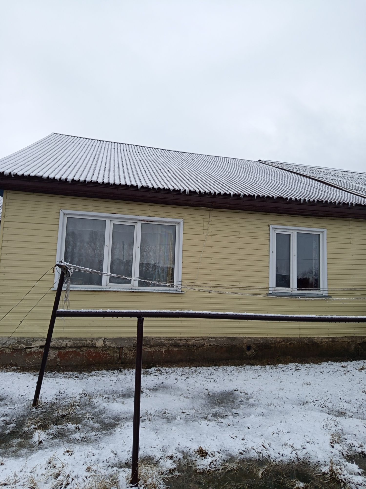 Продам 3 комнатную дом