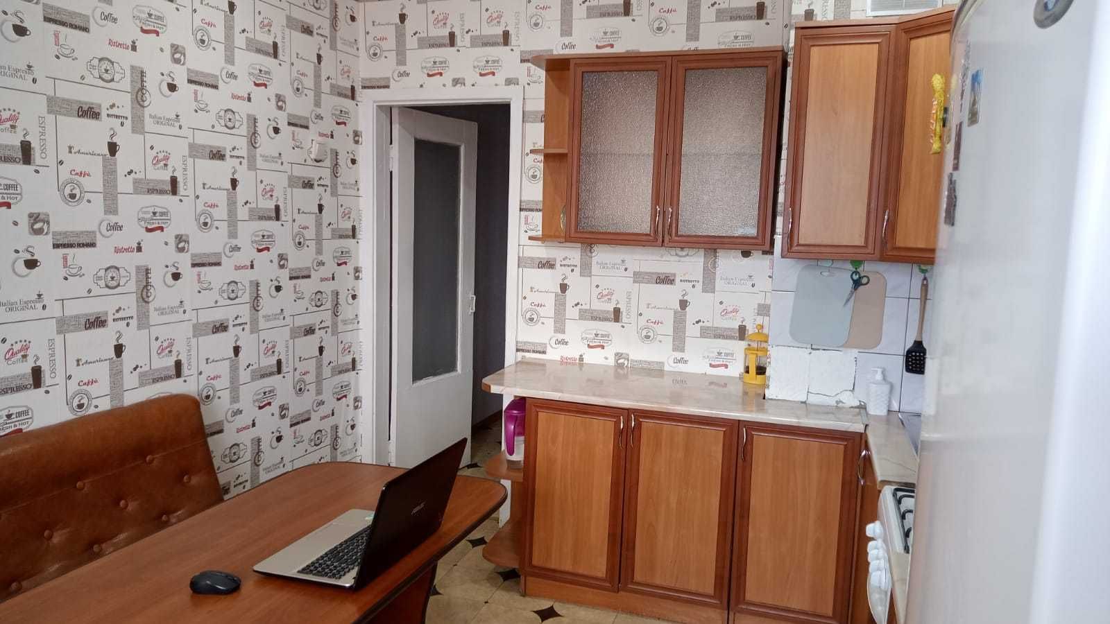 Сдам 2х комнатную квартиру по Абая
