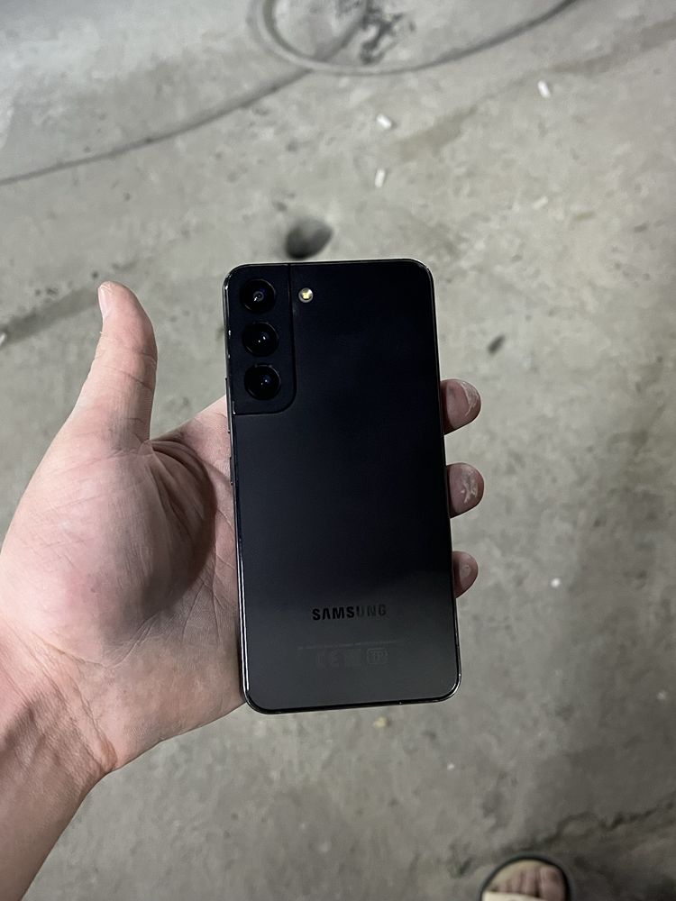 Samsung S22 без минусов