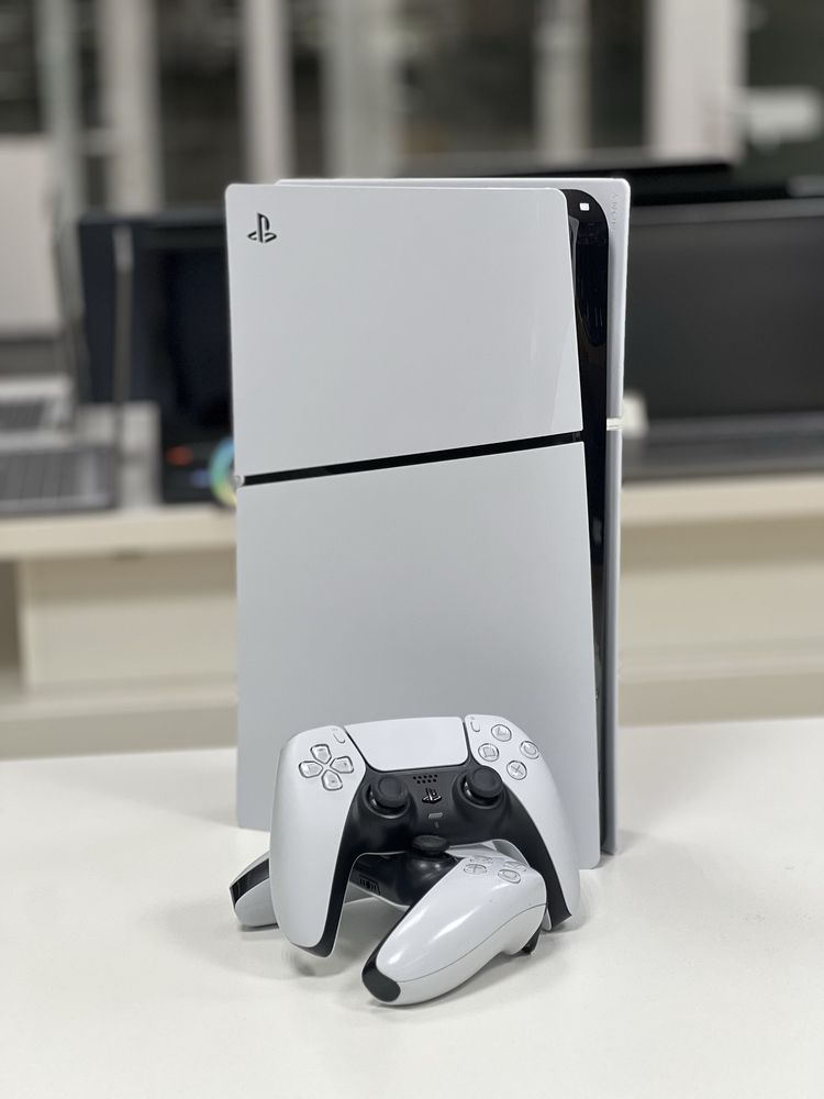 PS 5 Slim | 2 геймпада Dualshock | 5 игр в комплекте