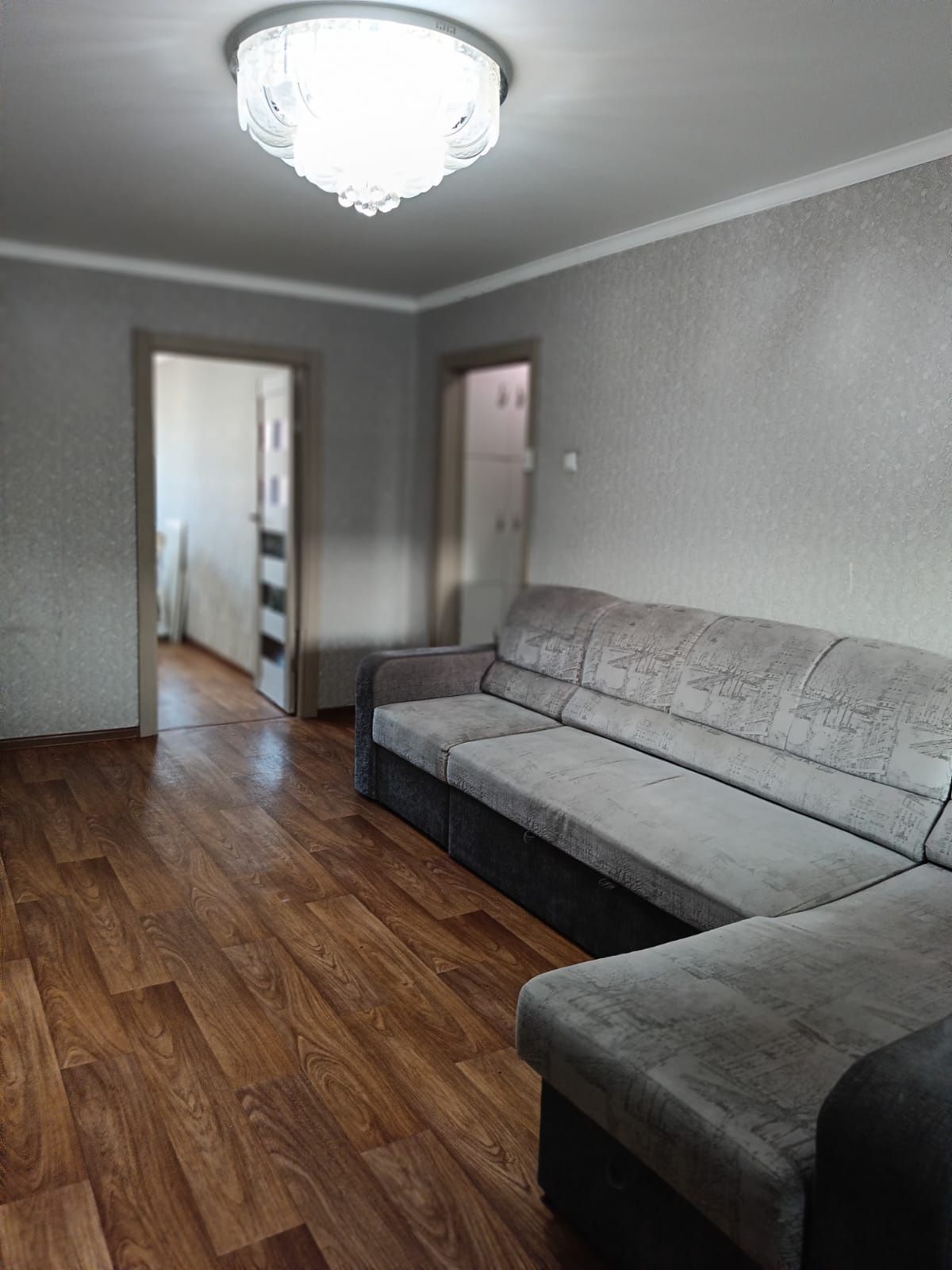 Продам квартиру 2-х комнатную, с мебелью.