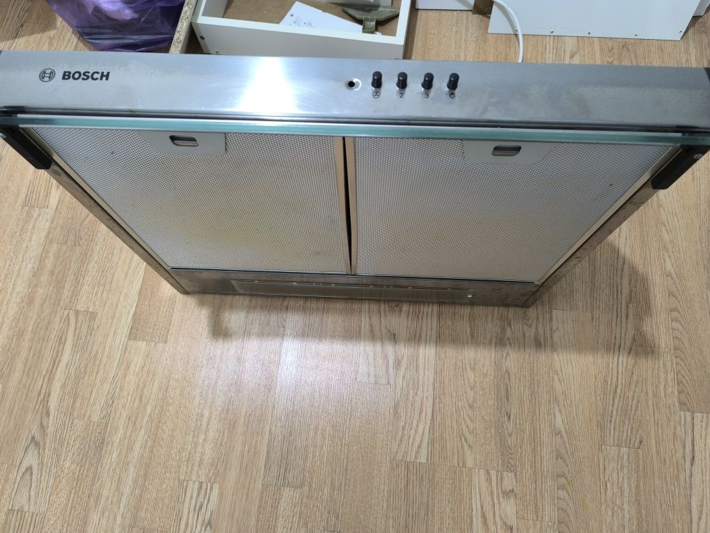 Срочно продам вытяжку BOSCH