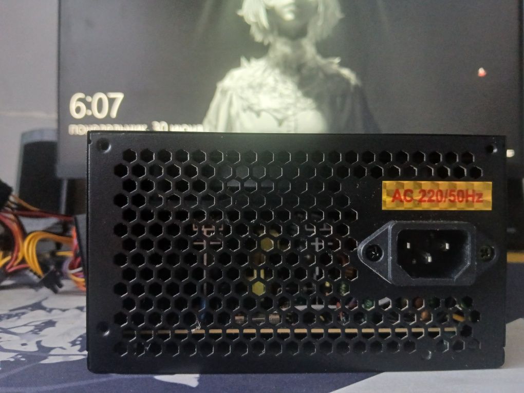 Блок питания 400 ват X-game model:shadow