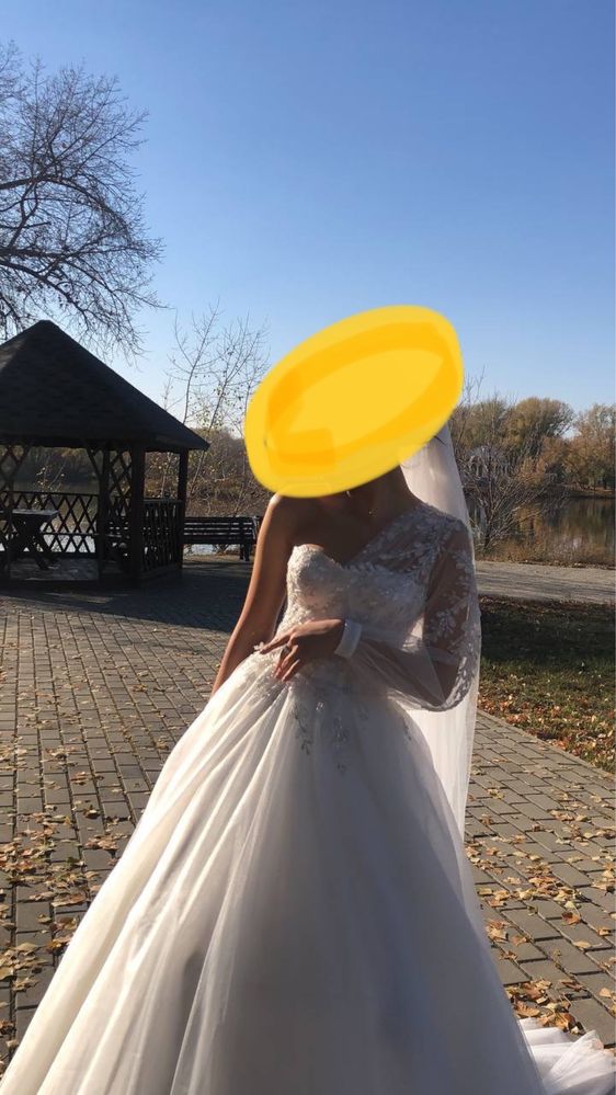 Продам свадебное платье