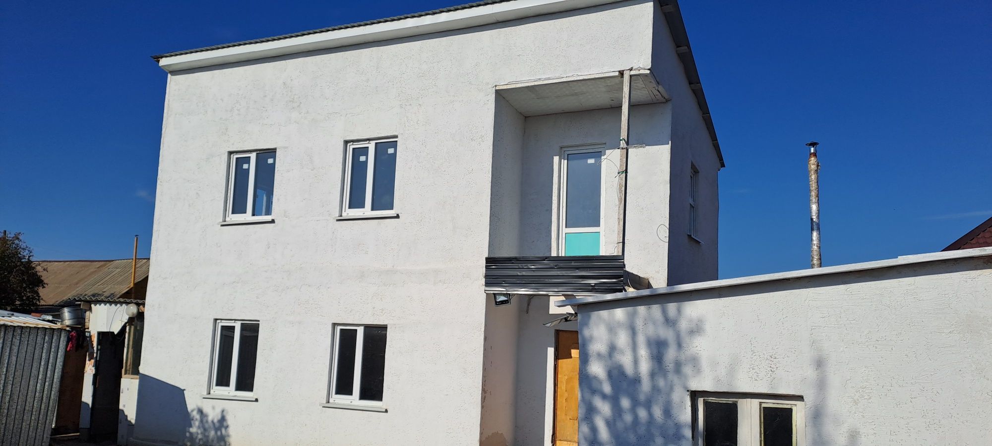 Продам дом үй сатылады или обмен на квартиру. Цена договорная