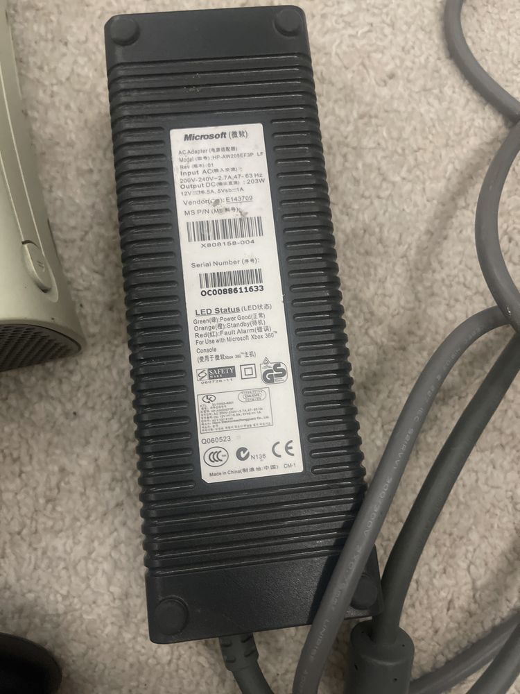 X-BOX 360   120 GB HDD в рабочим состояние