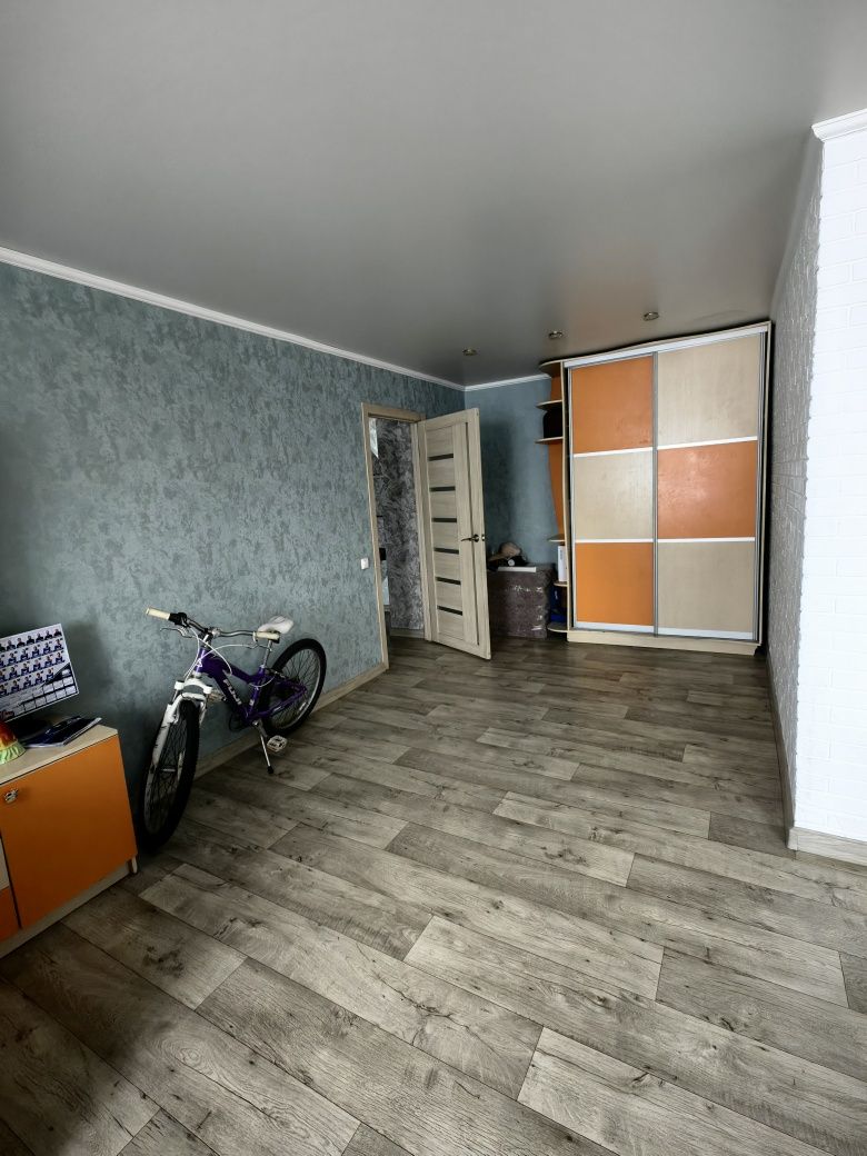 Продам 3х-комнатную квартиру
