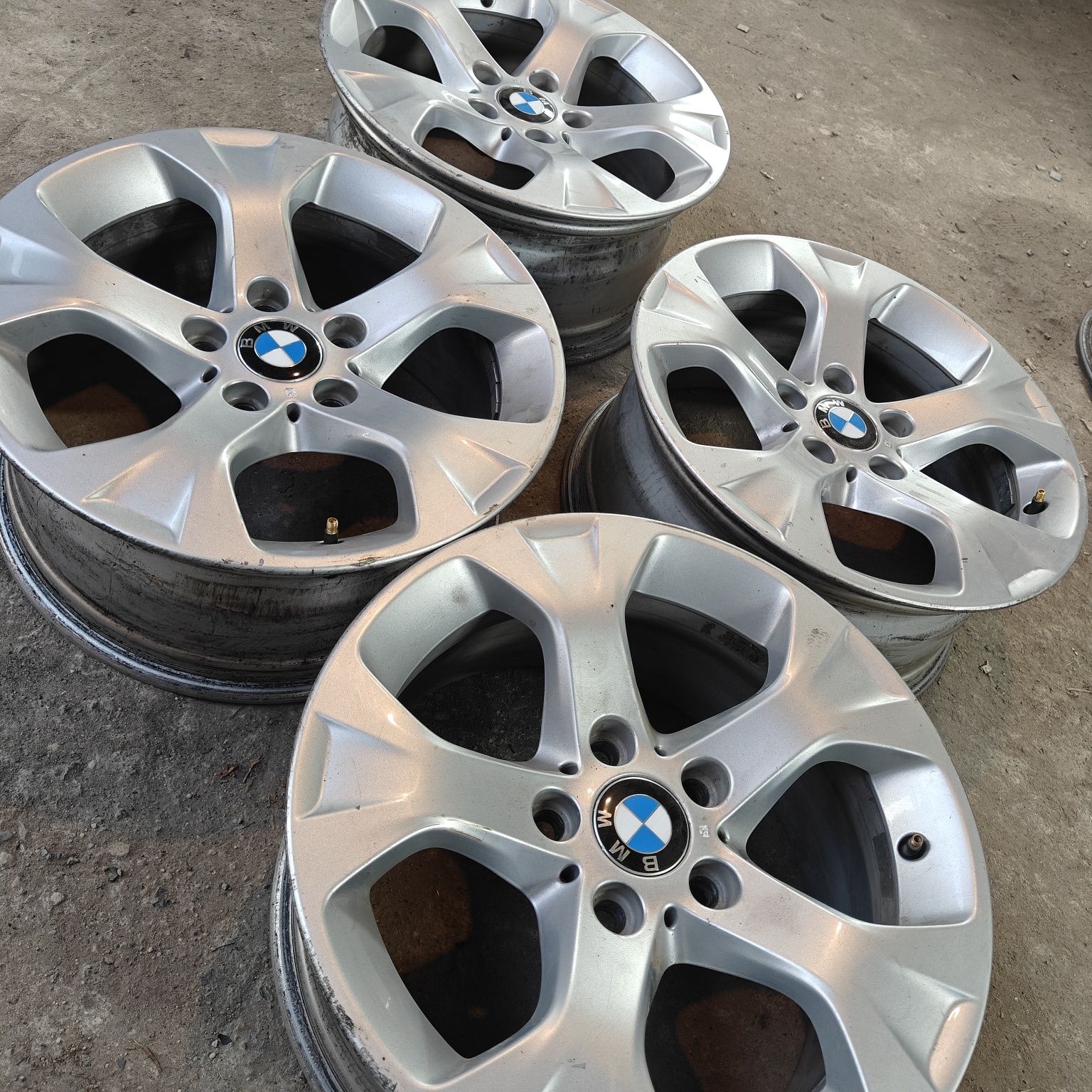 R17  PCD 5 *120 Комплект оригинальных легкосплавных дисков