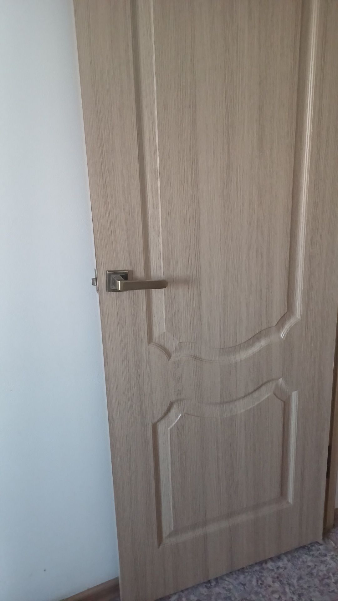 Продам двери б/у