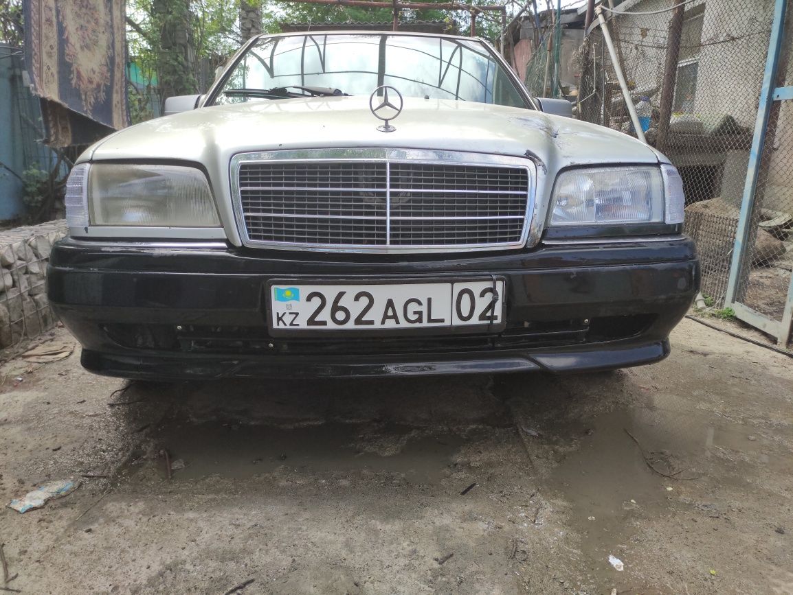Мерседес w202 бампера,пороги, реснички, спойлера, козырьки AMG 3.6
