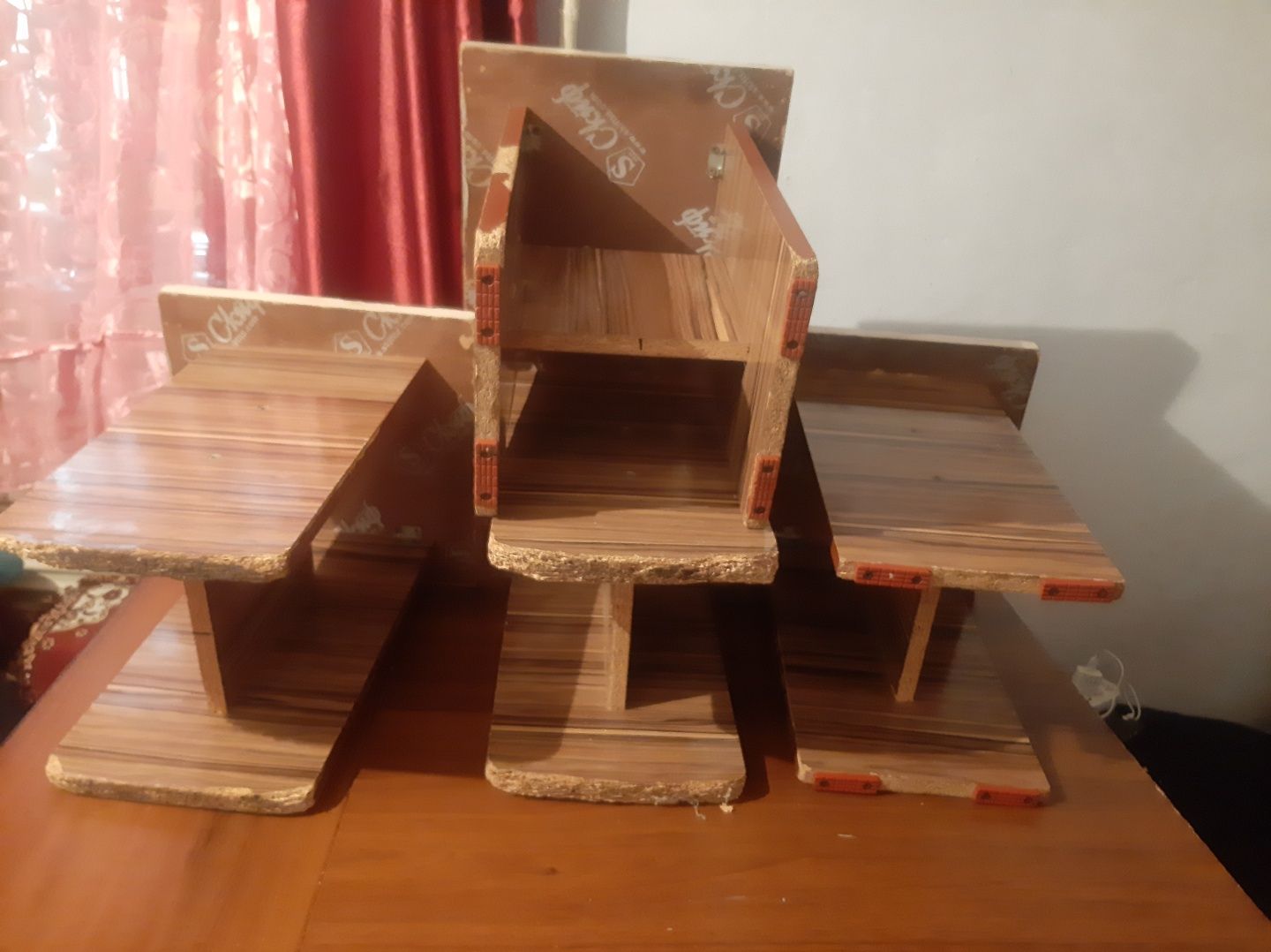 Табуретка  4 шт продам