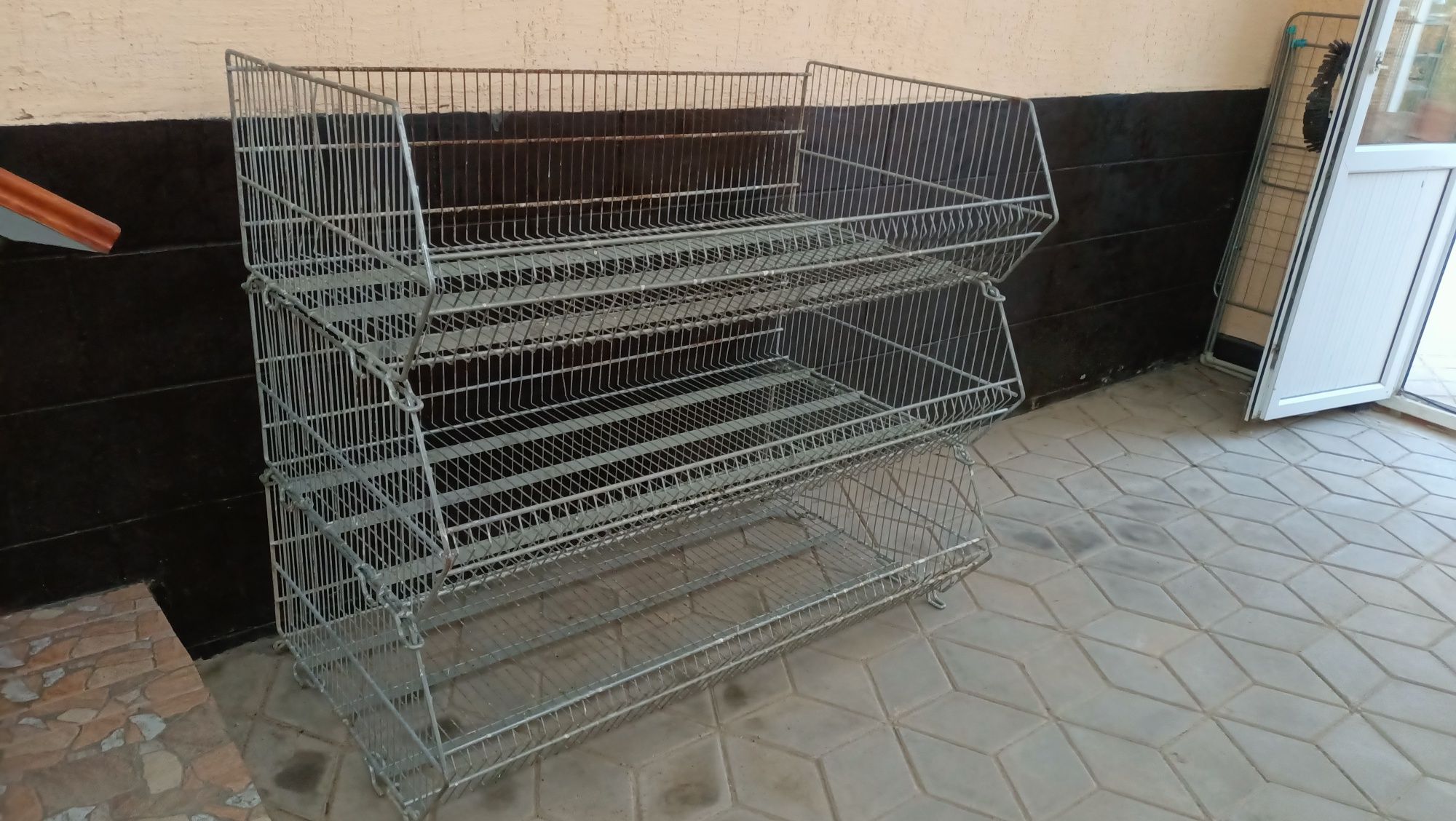 Металлическая полка для СТО, гаража