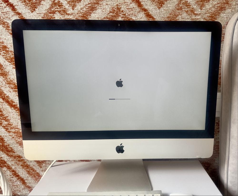 iMac 21.5” (Late 2012) в отличном состоянии