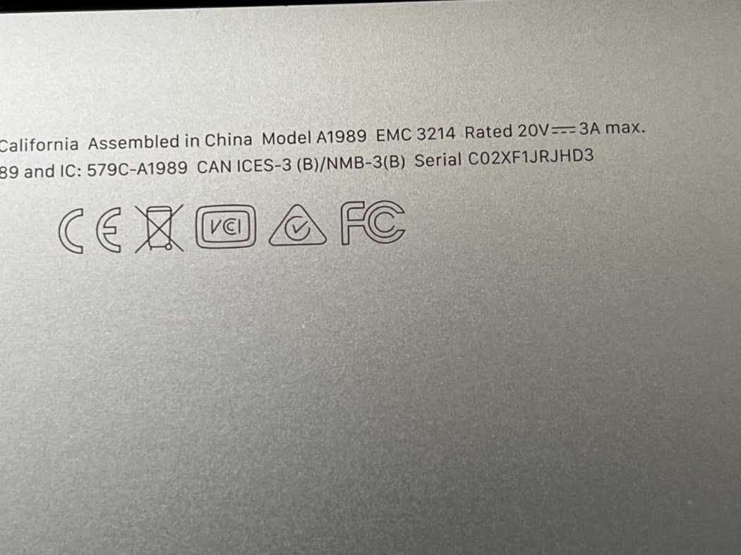 Новый Ноутбук Macbook Pro 13 2018 i7/16/512