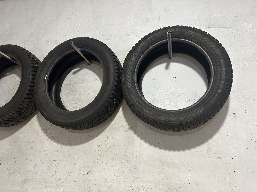 Продам резину nokian hakkapelita suv8 r19