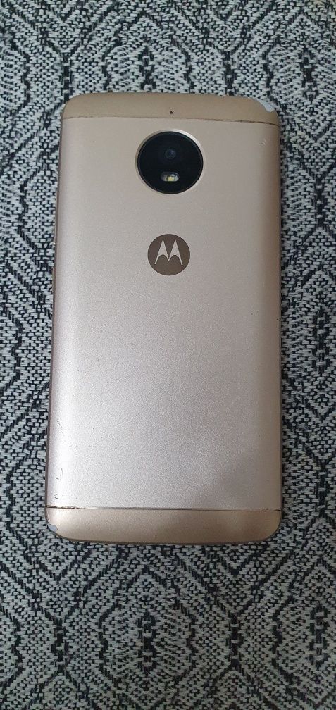 Motorola Е4 plus