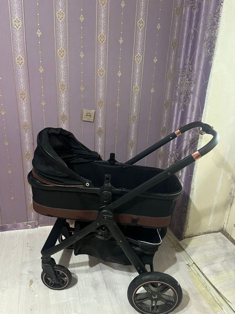 продам коляску 30000