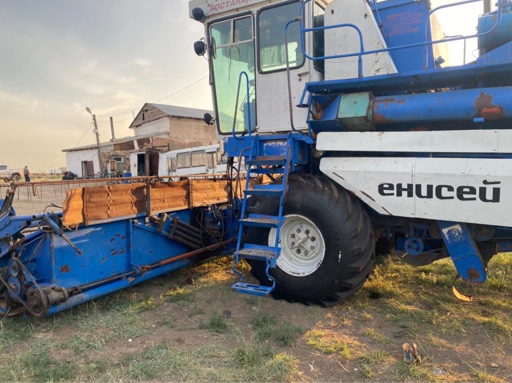 Продам комбайн Енисей 1200НМ