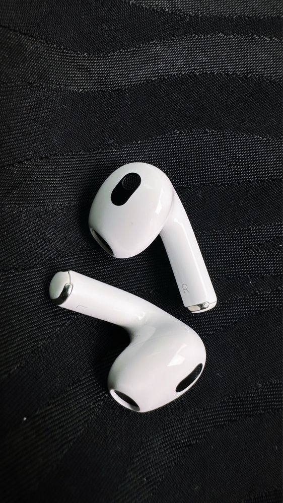 Продам AirPods 3, в хорошем состоянии