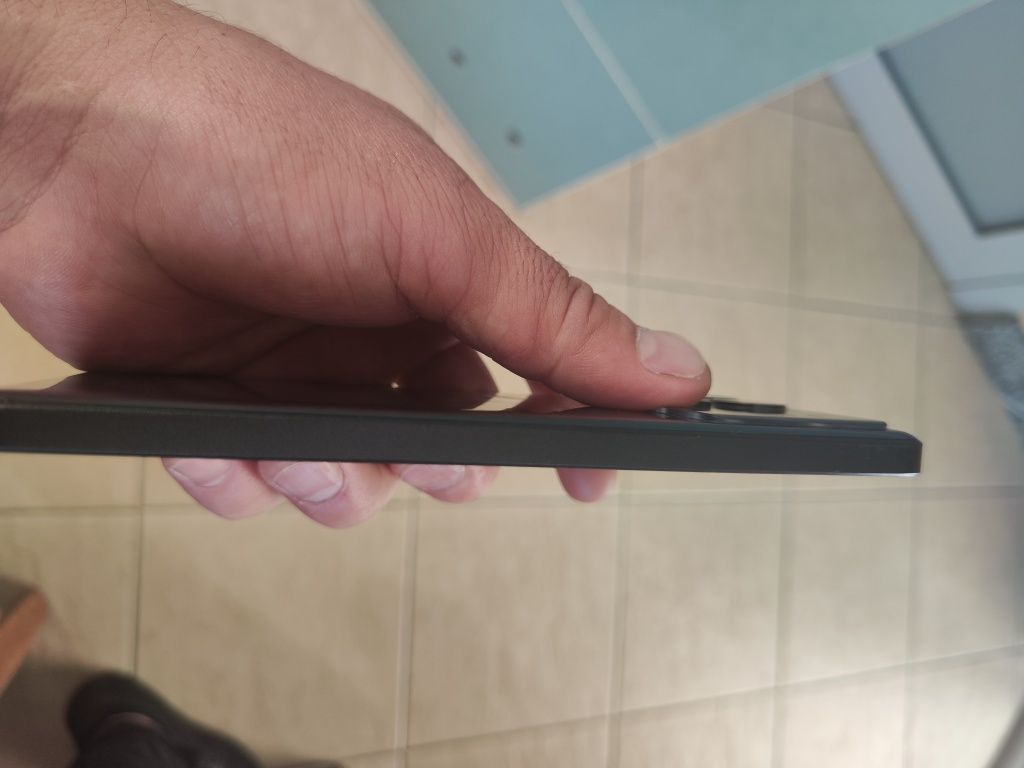 Poco X6 Pro 24/512гб в комплекте только зарядка  телефон  мои 100%