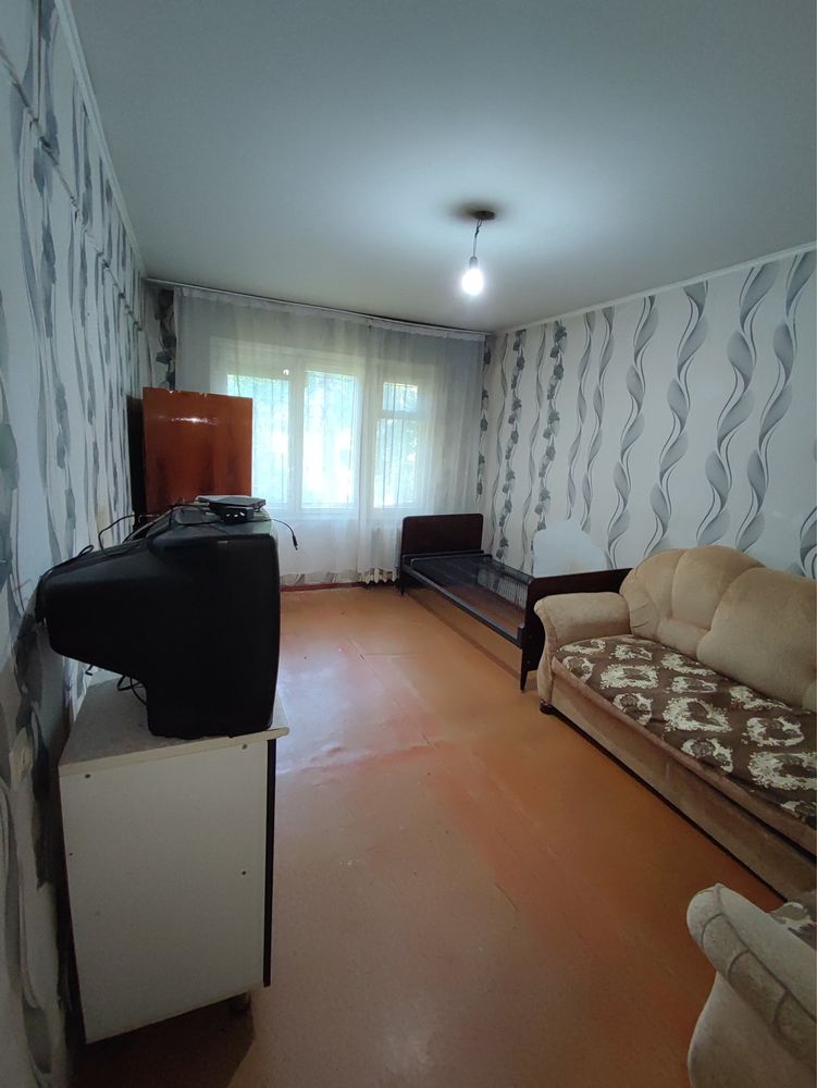 Полноценная полуторка · 30.3 м² · 1/5 этаж, Новаторов