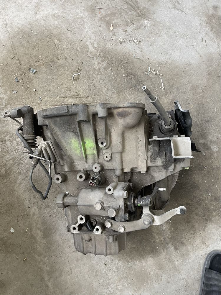Коробка механика Carina E 1.6 Карина Е 1.6