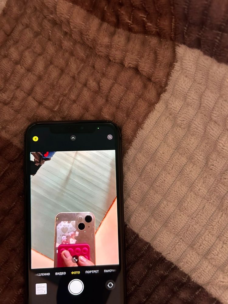 Продам iphone 11 64gb