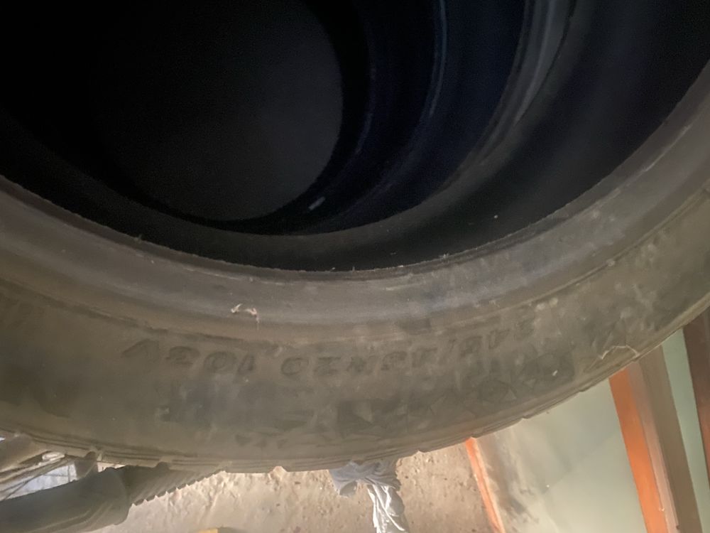 Продам шины nexen 245/45 r20