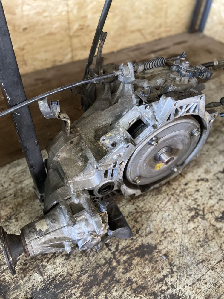 Привозной акпп на Mazda MP-V обьем 2.5 полный привод