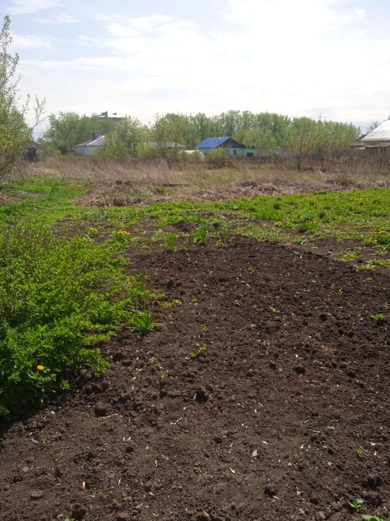 Продам участок с жилым домиком,по ул Акан Серэ,91(р-он элеватора)