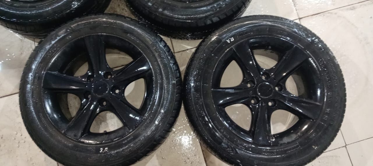 Диски (титанки) с шинами 195/65r15