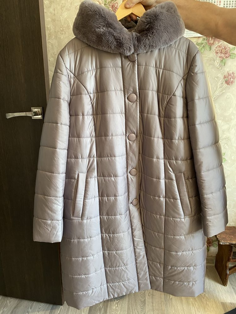 Продам куртку женскую зимнюю