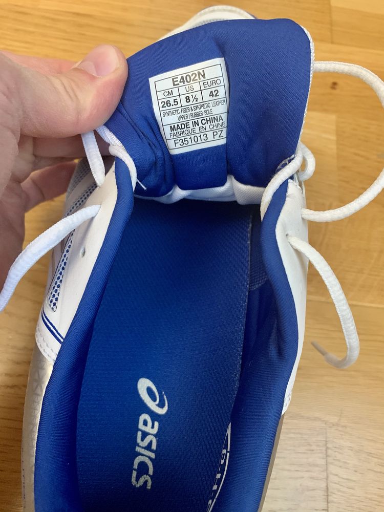 Кросовки теннисные Asics