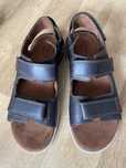 Продаю Clarks кожаные новые мужские сандали босоножки