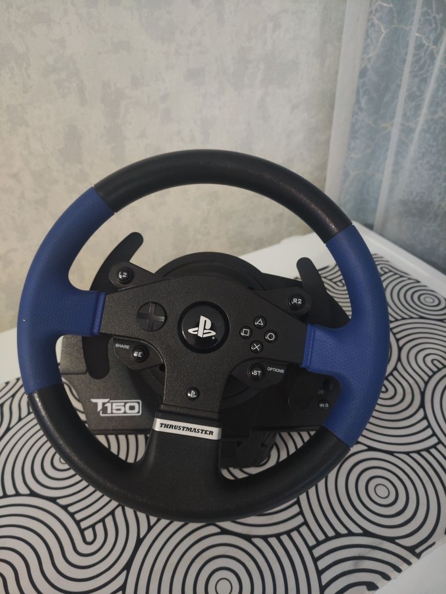 продам игровой руль thrustmaster t150