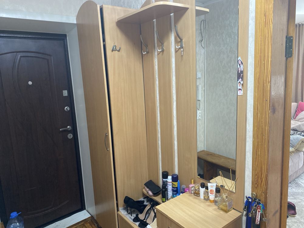 прихожая в комплекте
