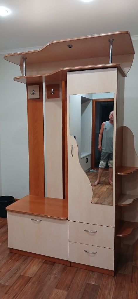 Продам прихожку в отличном состоянии