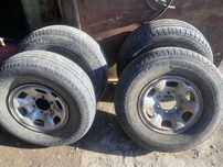 Покырышки на hilux prado