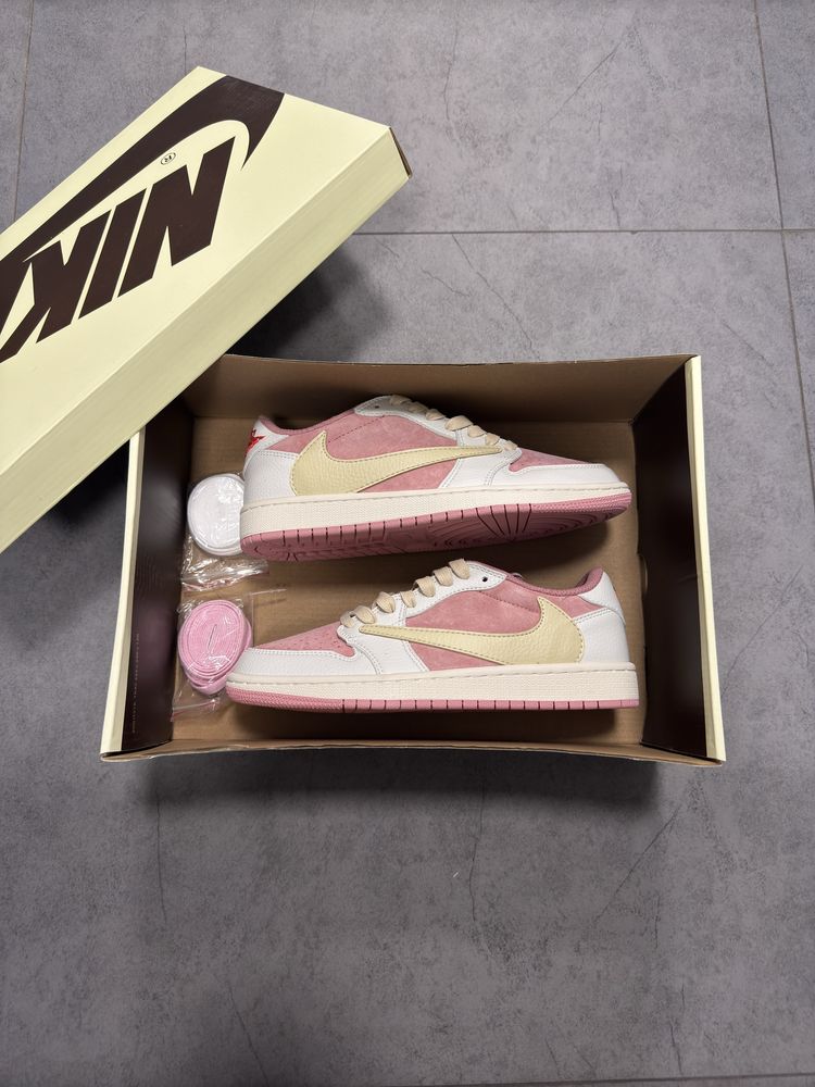 AJ1 Low OG x Travis Scott Shy Pink