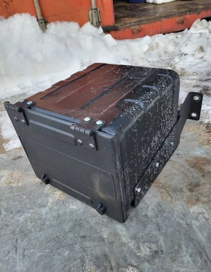 Инструментальный ящик КАМАЗ , Завод Универсальный ящик на раму КамАЗ