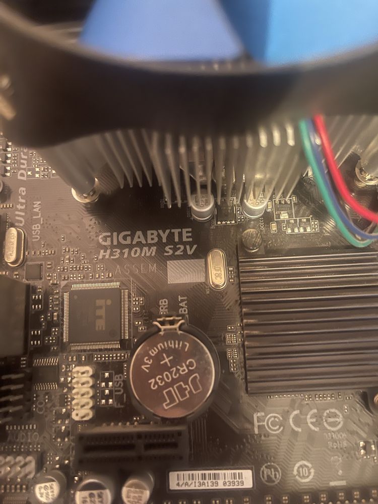 Материнская плата с процессорм i5-9400f