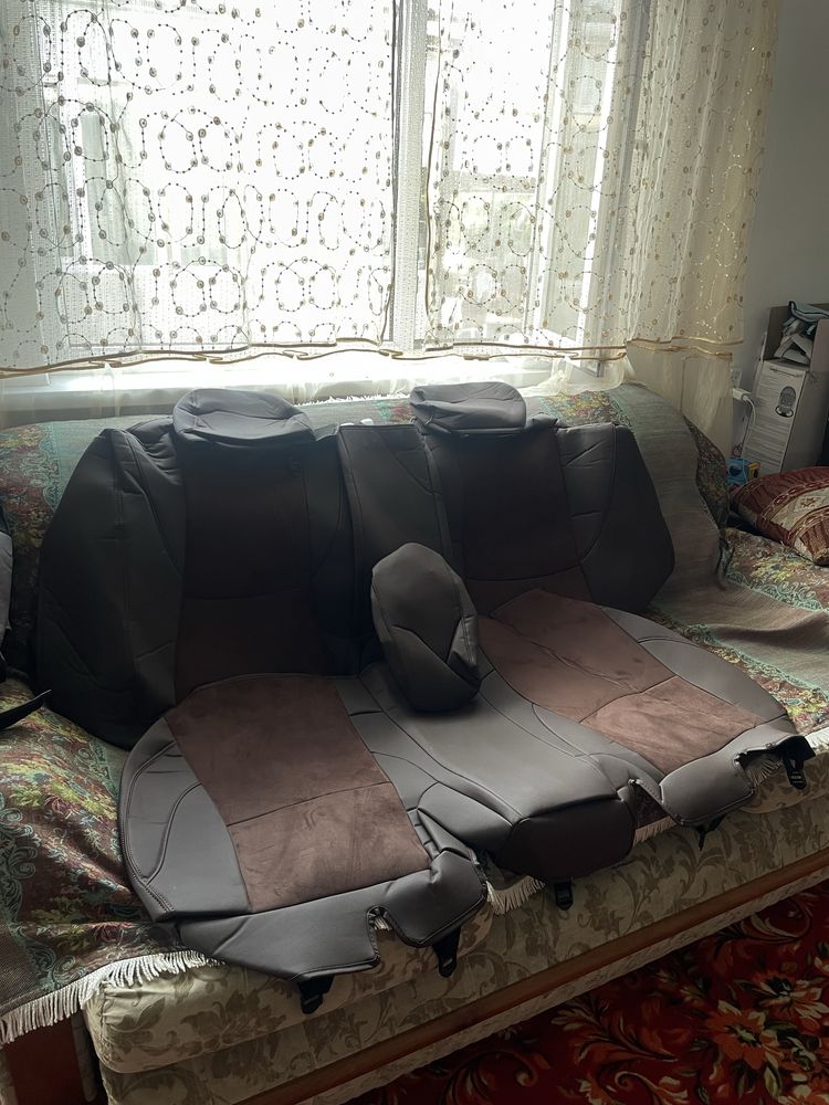 Чехлы для лексус ес350