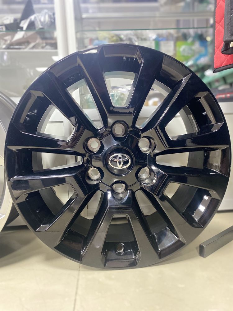 Диски Toyota оригинал Black Onyx на R18