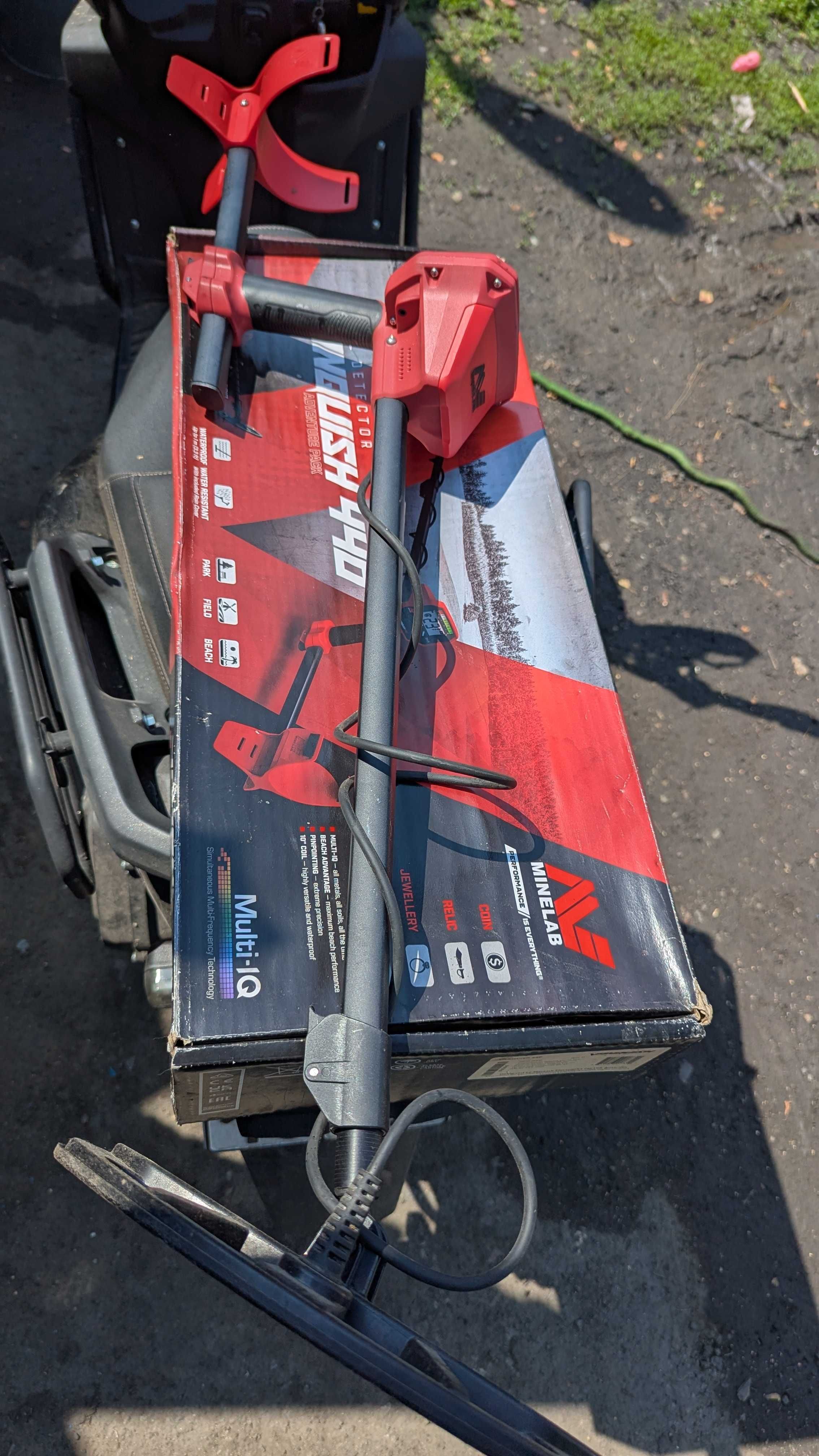 Металоискатель  minelab vanqvish 440