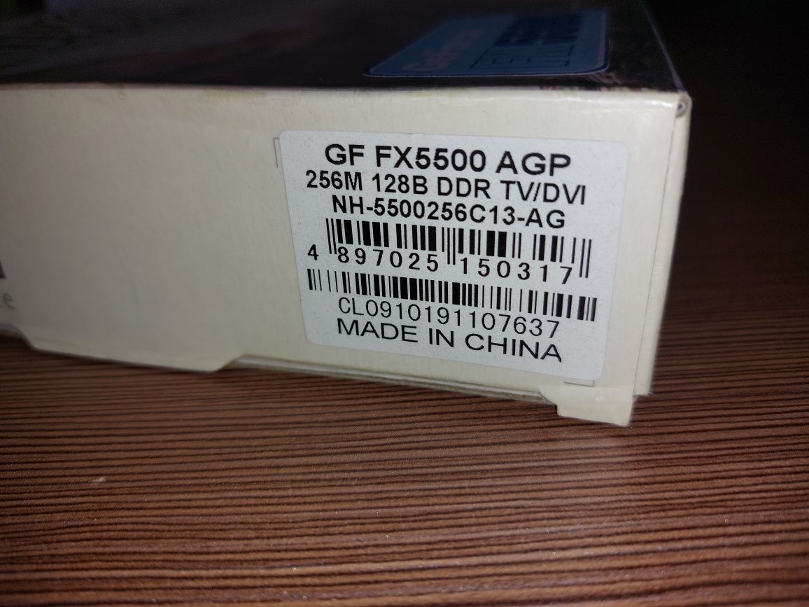 Видеокарта новая игровая  GF5500 AGP 256M DDR TV/DVI