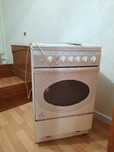 Газовая плита продается 15000